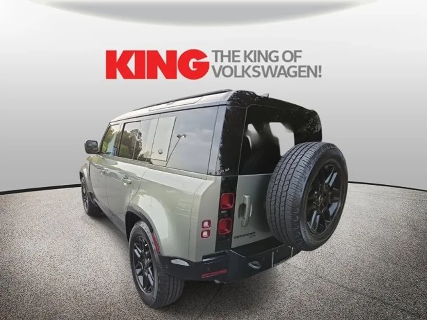 2023 Land Rover Defender X-Dynamic SE photo 1