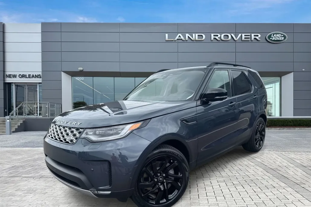 2025 Land Rover Discovery S photo 1