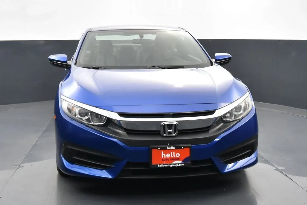 2017 Honda Civic LX photo 1