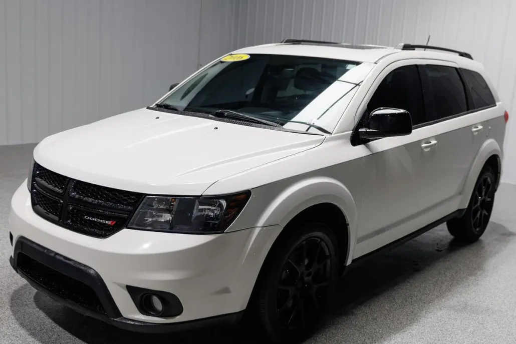 2016 Dodge Journey R/T photo 1