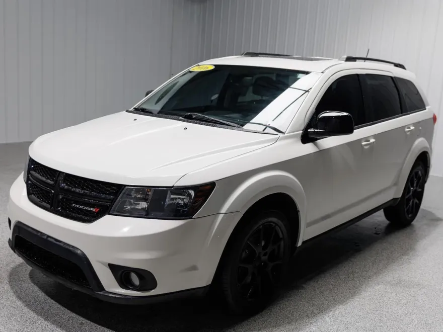 2016 Dodge Journey R/T photo 1