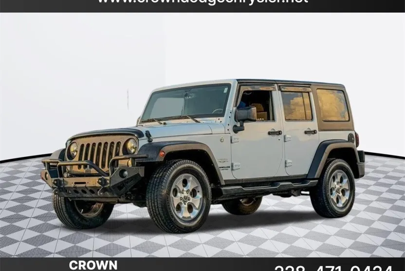 2015 Jeep Wrangler Unlimited Sahara photo 1