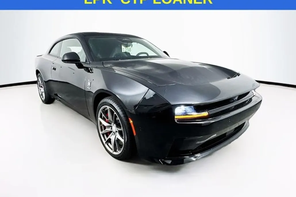 2025 Dodge Charger R/T Scat Pack AWD photo 1