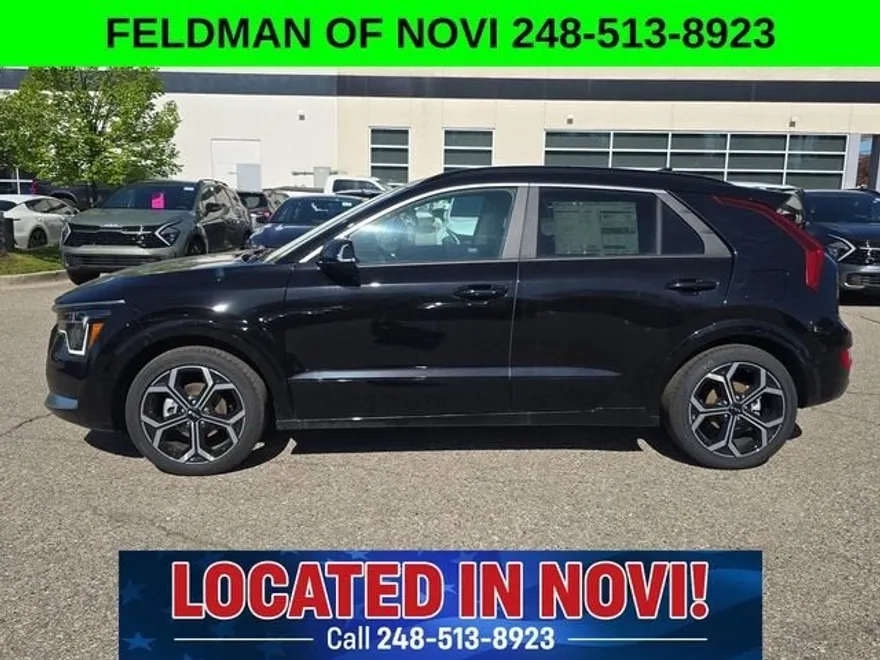 2024 Kia Niro EX Touring photo 1