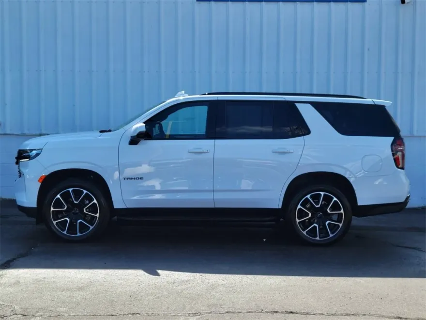 2024 Chevrolet Tahoe RST photo 1