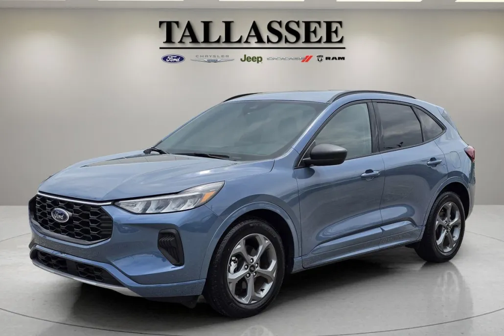 2024 Ford Escape ST-Line photo 1