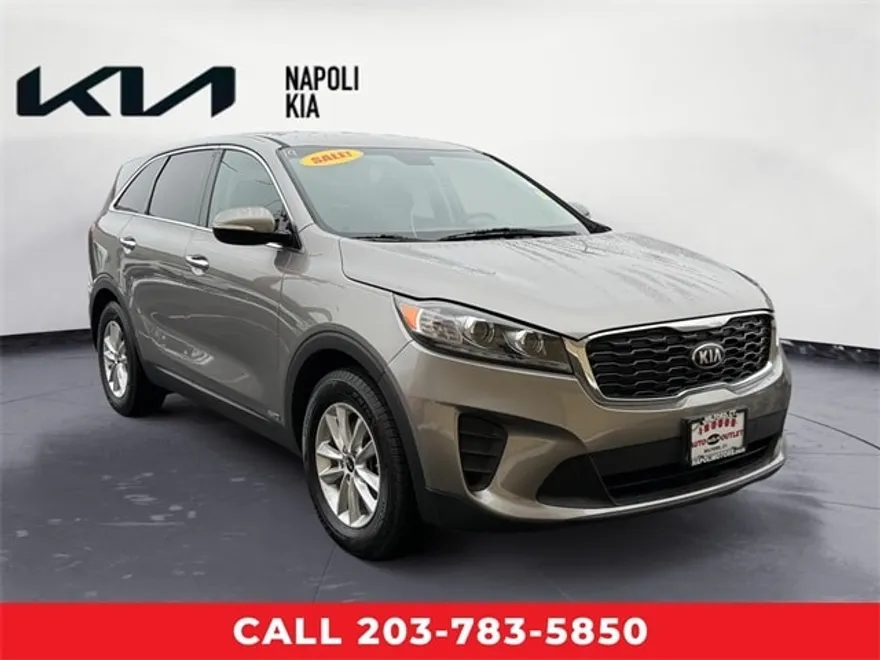 2019 Kia Sorento LX photo 1