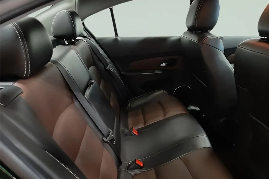 2015 Chevrolet Cruze LTZ photo 1