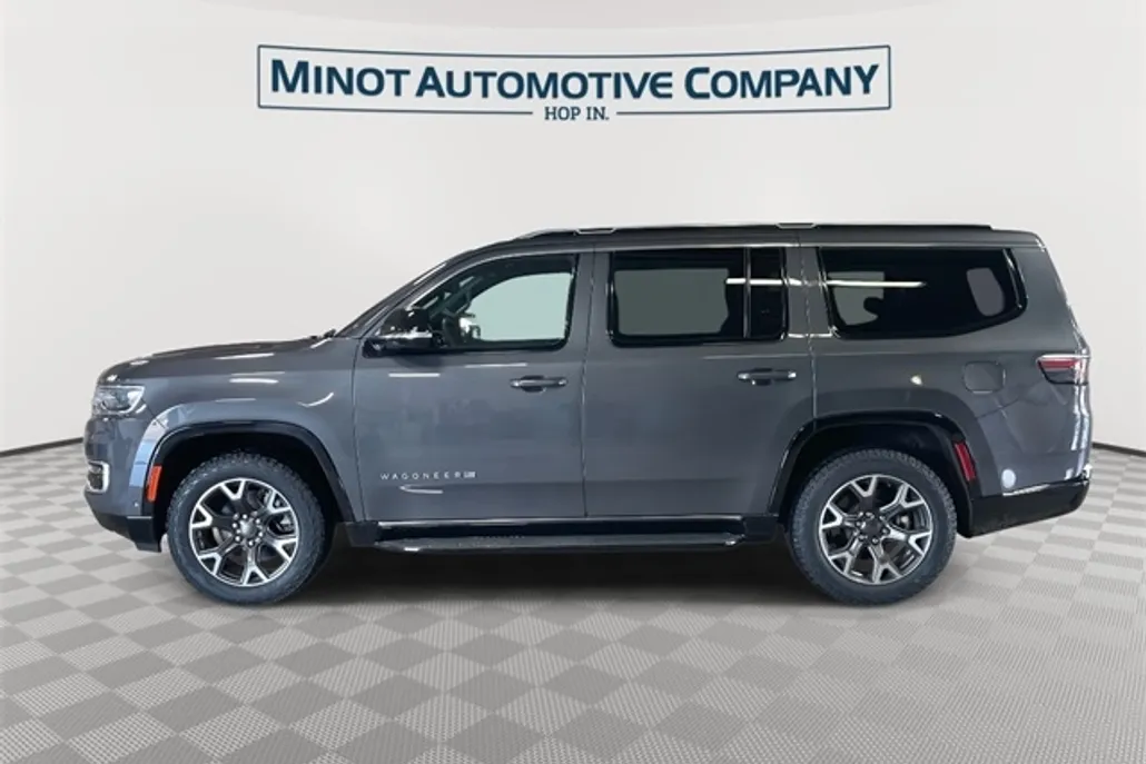 2023 Jeep Wagoneer Series III photo 1