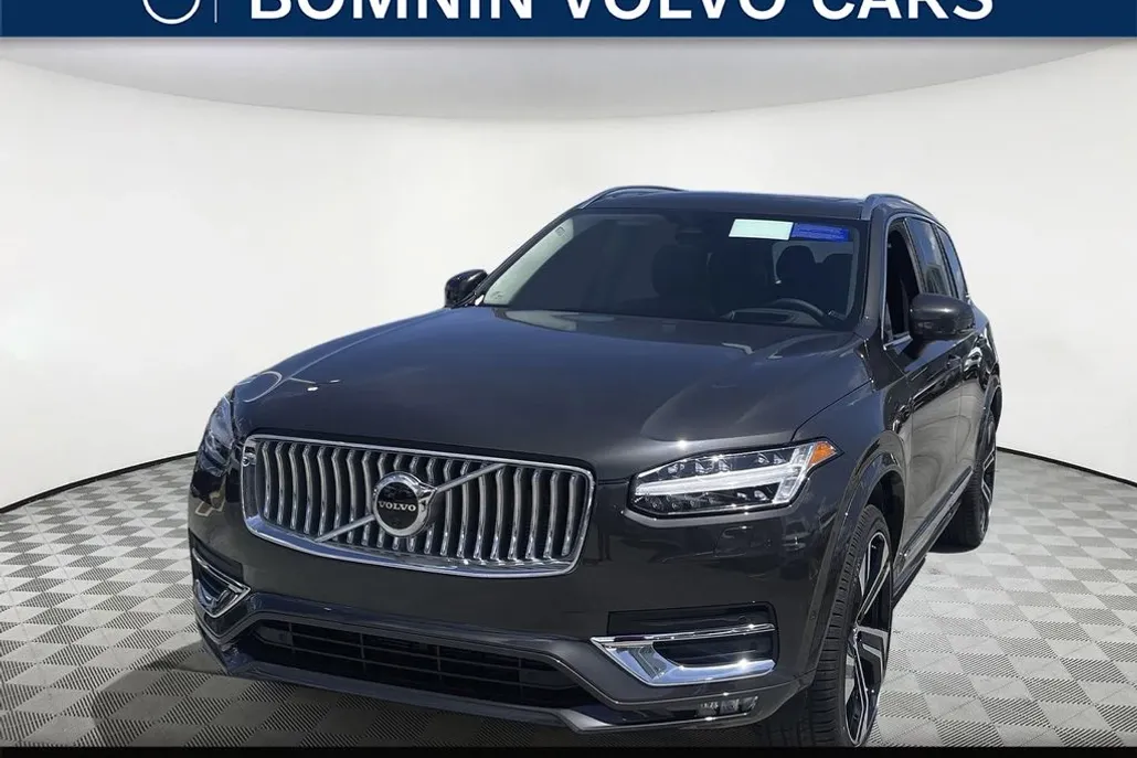 2025 Volvo XC90 photo 1
