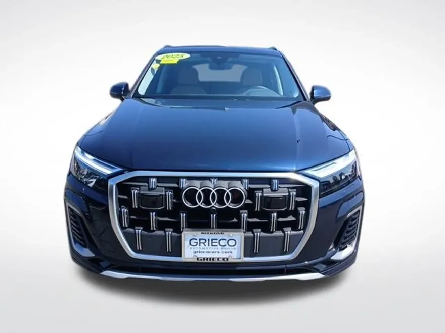 2025 Audi Q7 45 Premium Plus photo 1