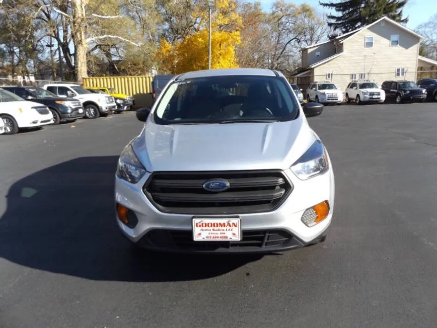 2018 Ford Escape S photo 1