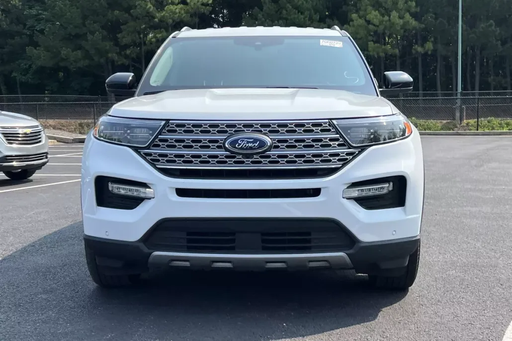 2023 Ford Explorer Limited photo 1