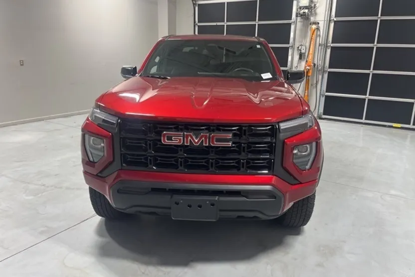 2025 Gmc Canyon Elevation photo 1