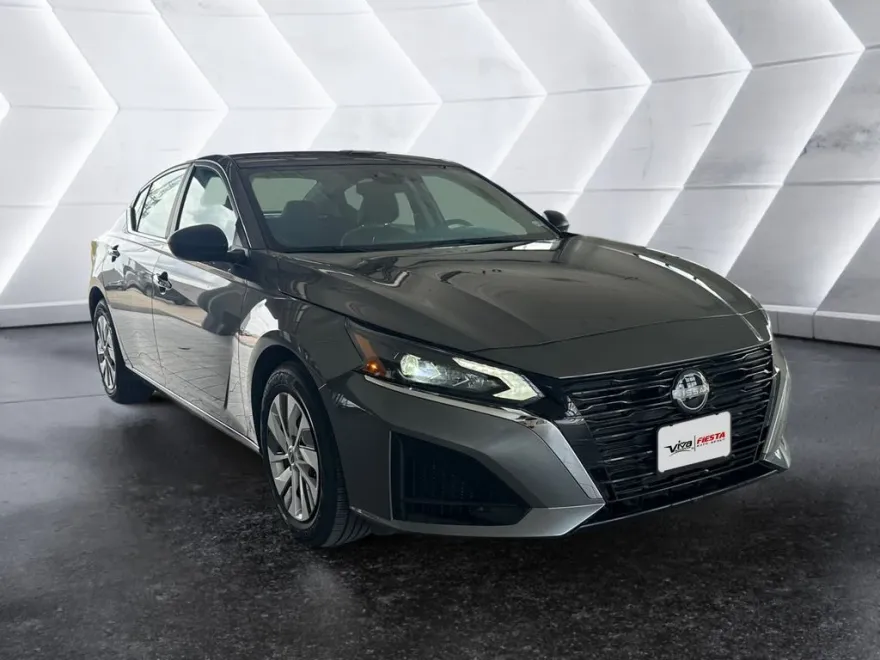 2025 Nissan Altima 2.5 S photo 1