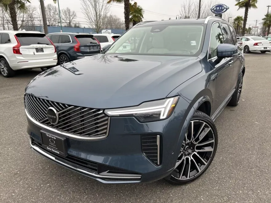 2025 Volvo XC90 photo 1