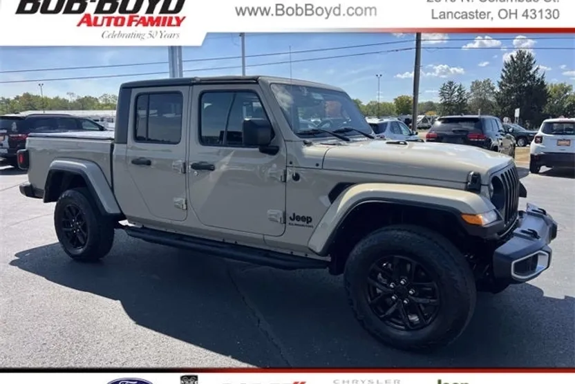 2022 Jeep Gladiator Sport S photo 1