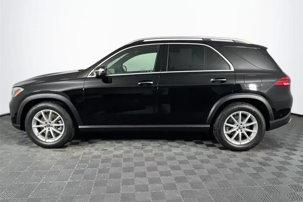 2025 Mercedes Benz GLE 450e 4MATIC photo 1