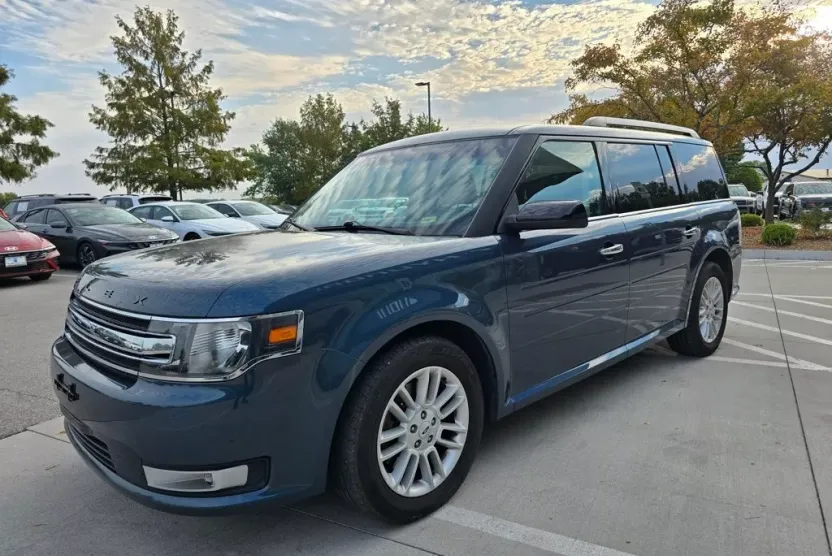 2016 Ford Flex SEL photo 1