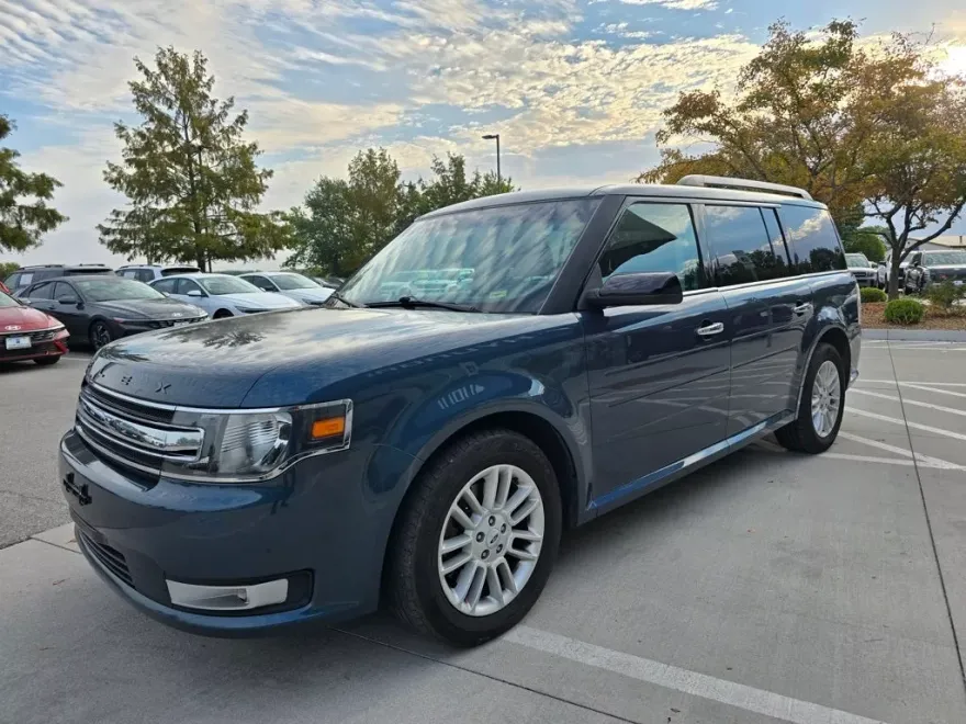 2016 Ford Flex SEL photo 1
