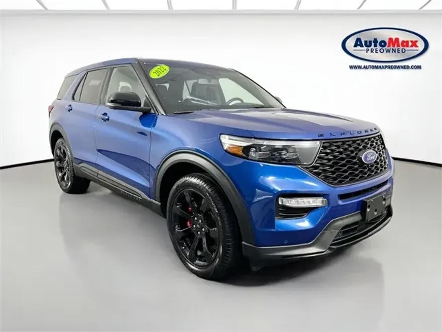 2022 Ford Explorer ST photo 1