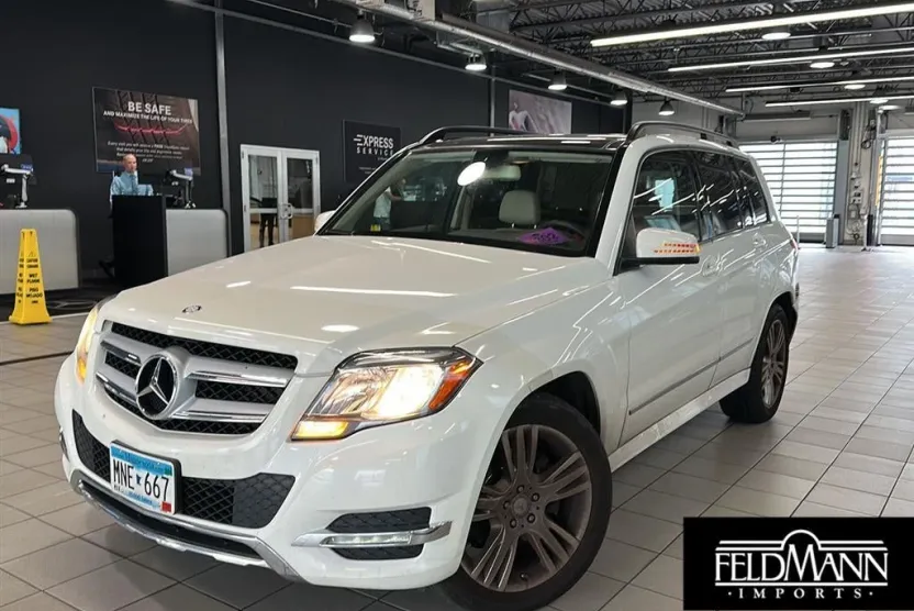 2013 Mercedes Benz GLK 4MATIC photo 1