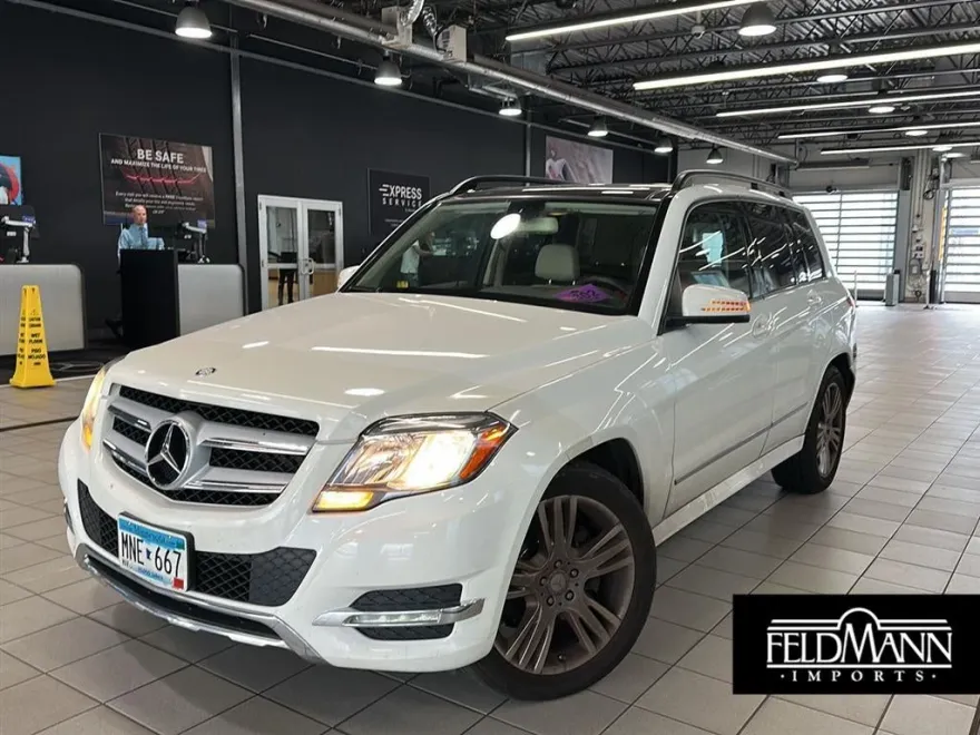 2013 Mercedes Benz GLK 4MATIC photo 1