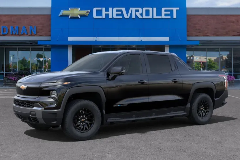 2025 Chevrolet Silverado EV LT photo 1