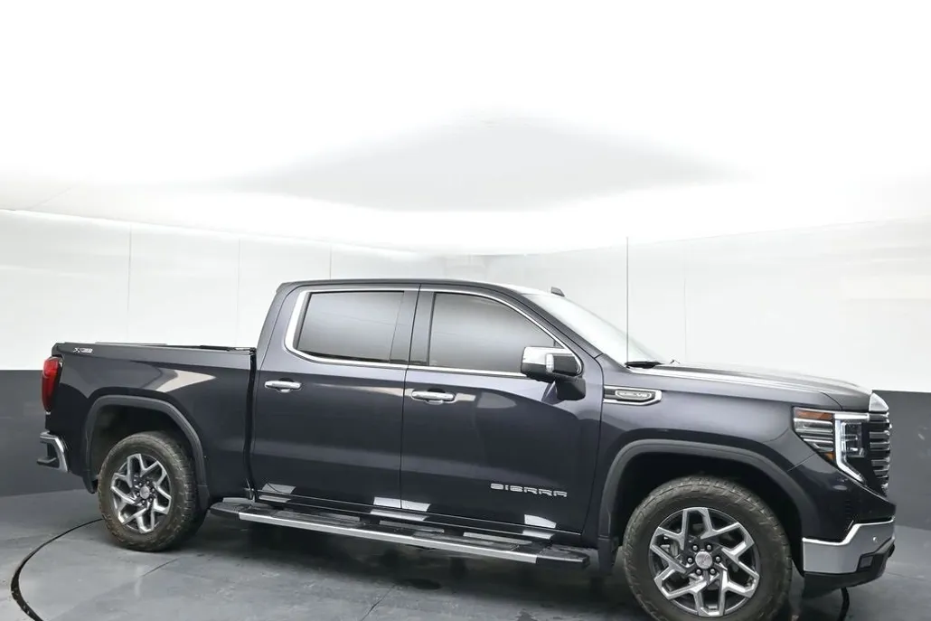 2022 Gmc Sierra 1500 SLT photo 1