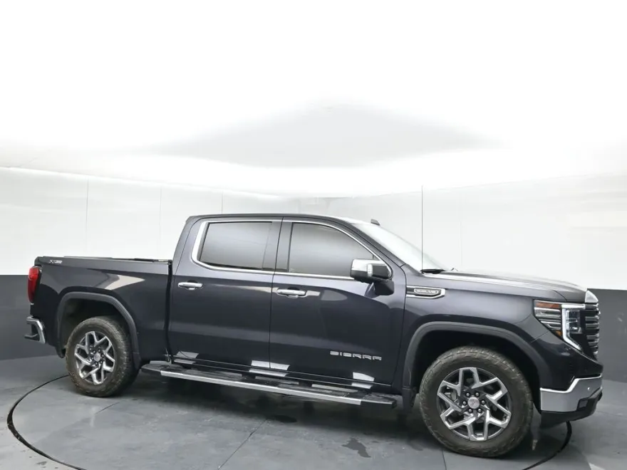 2022 Gmc Sierra 1500 SLT photo 1