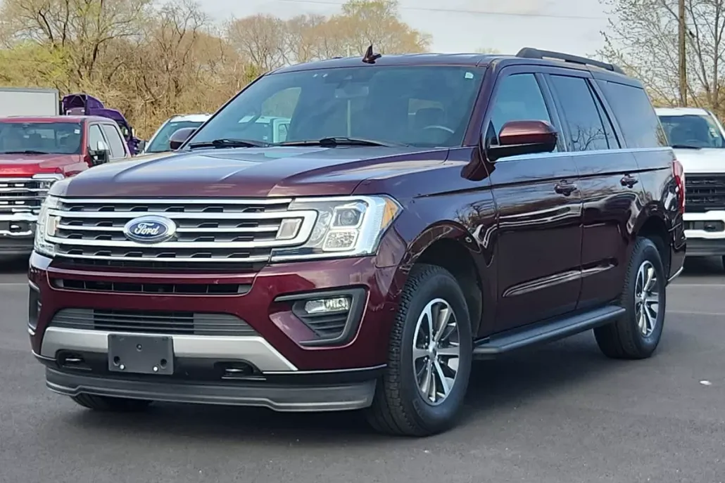2020 Ford Expedition XLT photo 1
