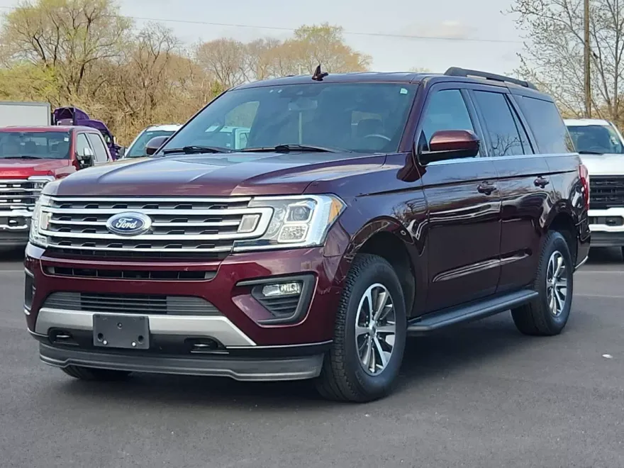 2020 Ford Expedition XLT photo 1