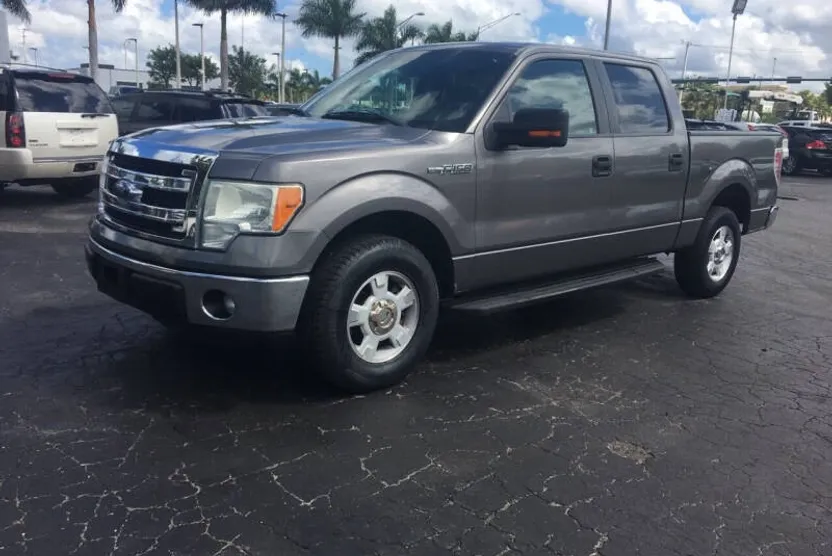2014 Ford F-150 XLT photo 1