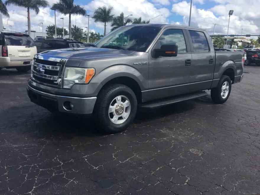 2014 Ford F-150 XLT photo 1