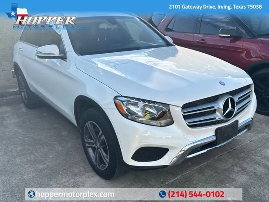 2016 Mercedes Benz GLC 300 4MATIC photo 1