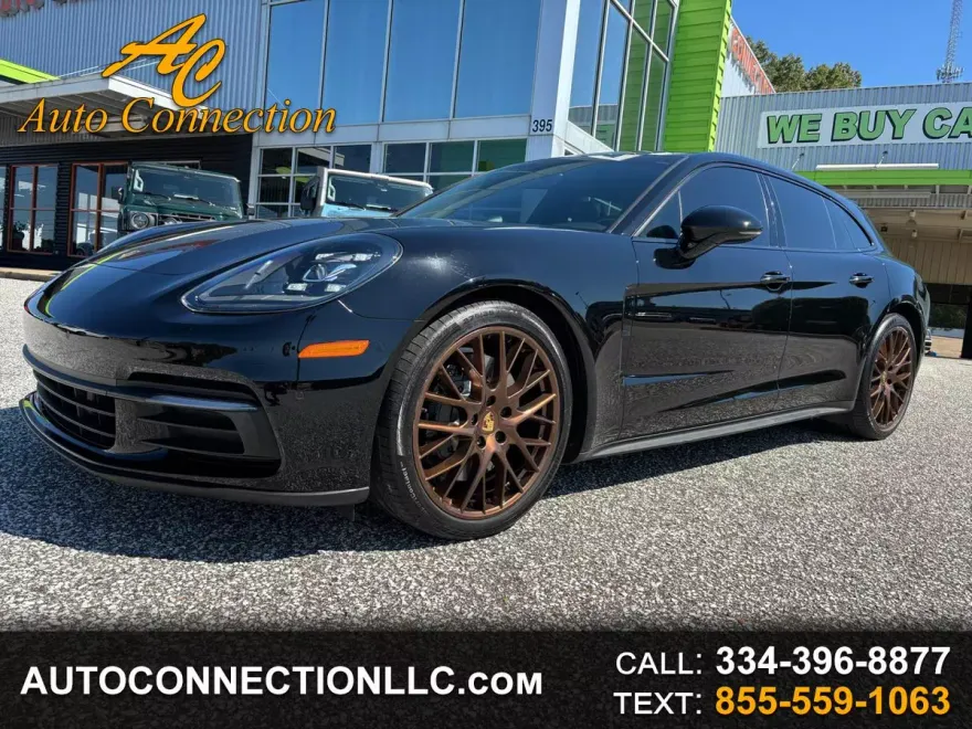 2018 Porsche Panamera 4 Sport Turismo photo 1
