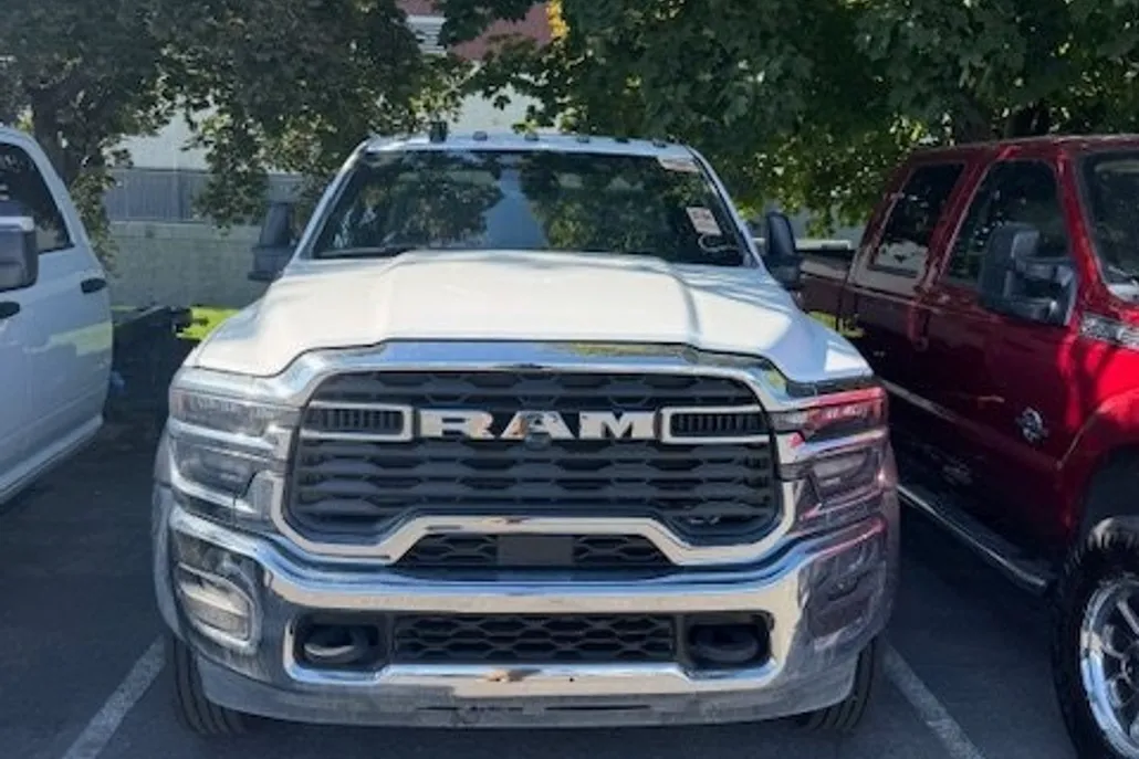 2025 Ram 5500 Tradesman photo 1