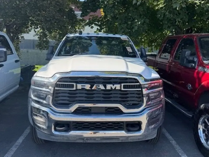 2025 Ram 5500 Tradesman photo 1
