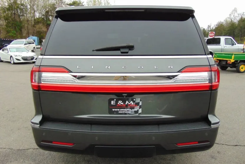 2018 Lincoln Navigator Select photo 1
