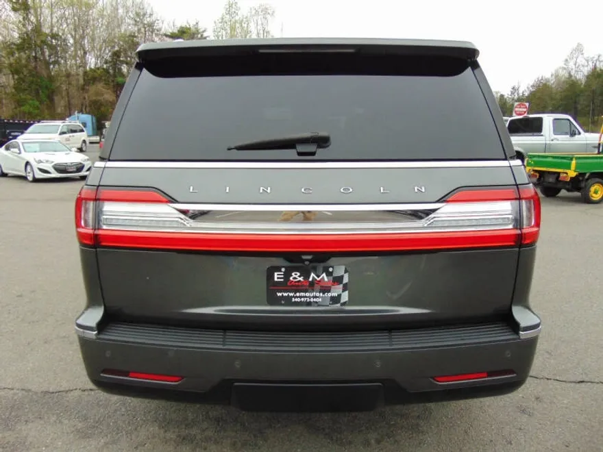 2018 Lincoln Navigator Select photo 1