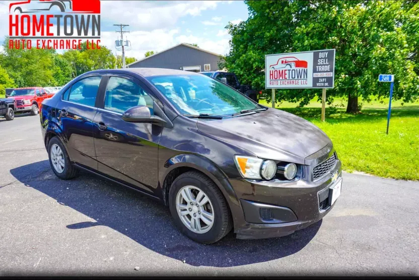 2014 Chevrolet Sonic LT photo 1
