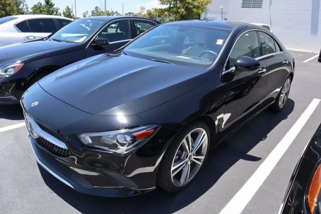 2022 Mercedes Benz CLA 250 photo 1