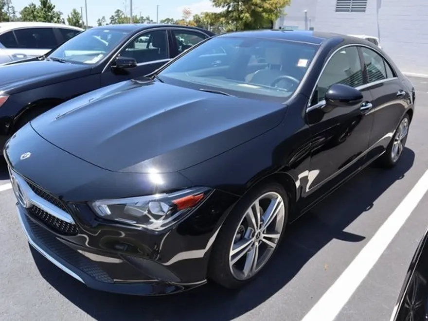 2022 Mercedes Benz CLA 250 photo 1