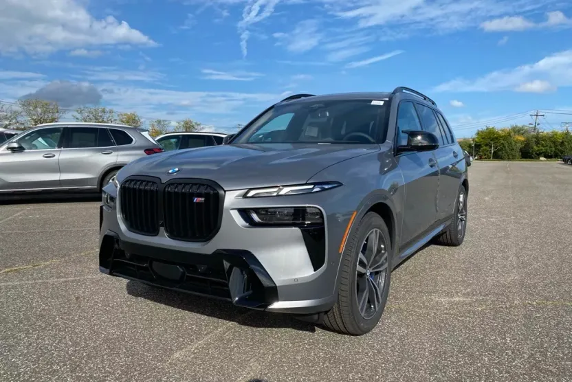 2026 Bmw X7 M60i photo 1