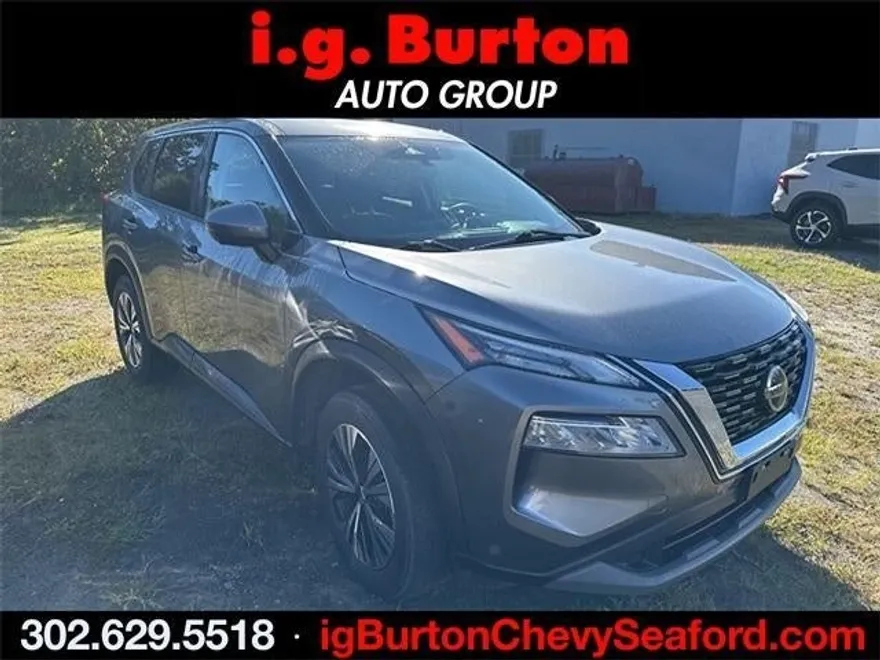 2021 Nissan Rogue SV photo 1