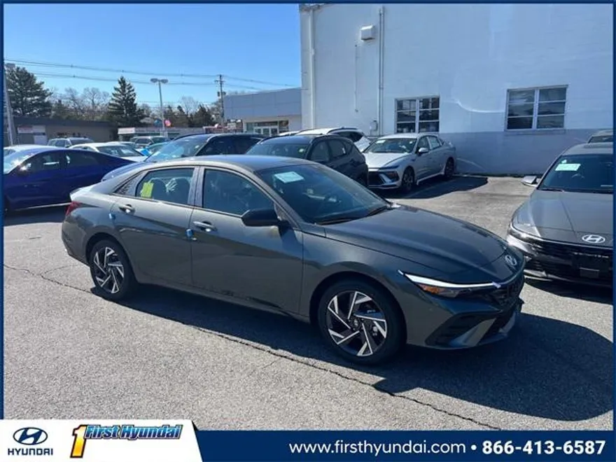 2025 Hyundai Elantra Hybrid SEL Sport photo 1