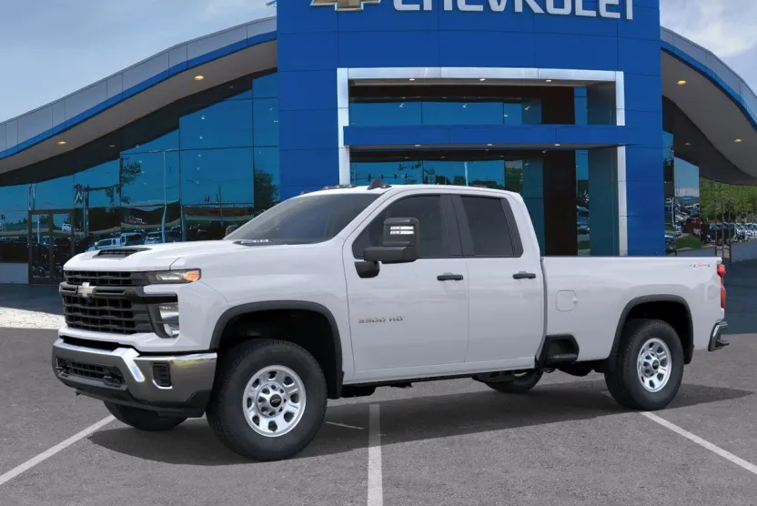 2026 Chevrolet Silverado 3500HD photo 1