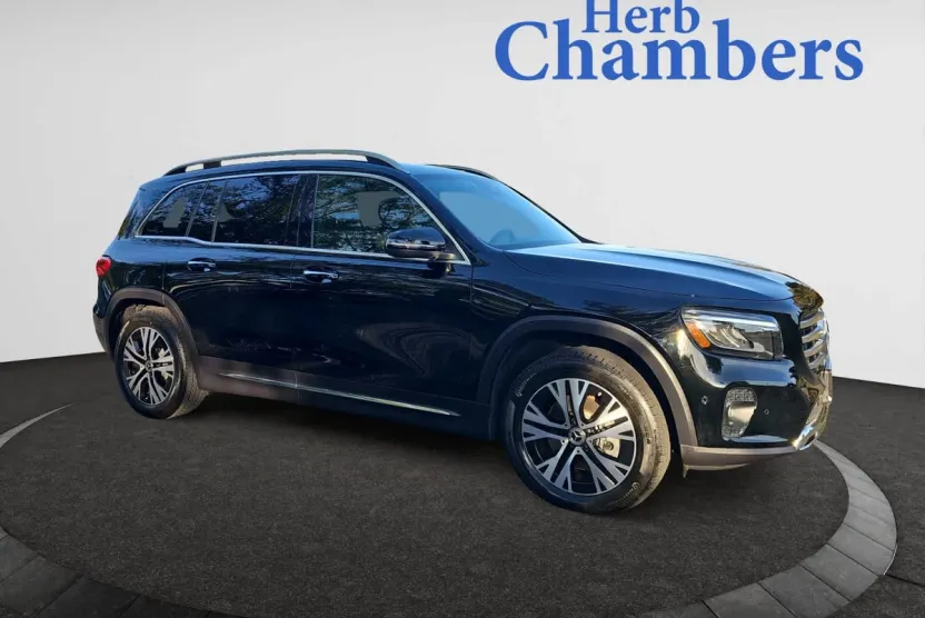 2025 Mercedes Benz GLB 250 4MATIC photo 1