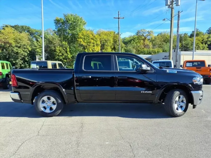 2025 Ram 1500 Big Horn photo 1