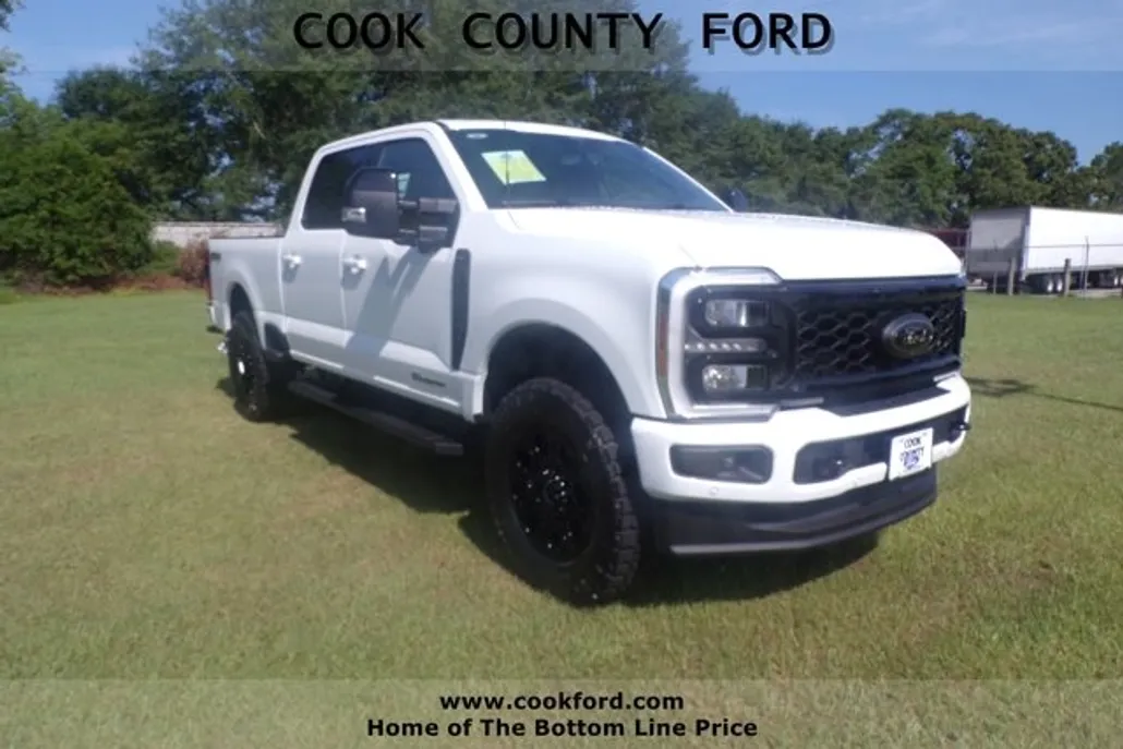 2025 Ford F-250 Lariat photo 1